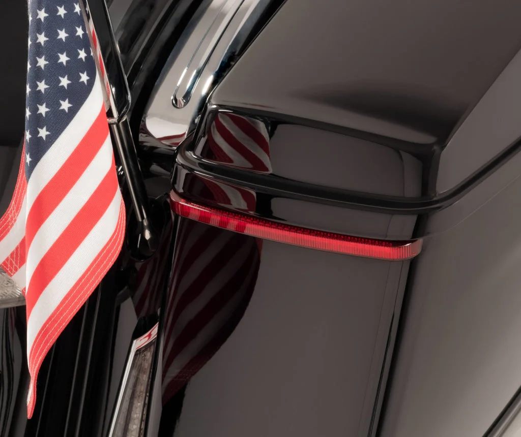 '97-'13 BAG BLADES® LED Lights with Sequential Red Turn Signals - Image 3