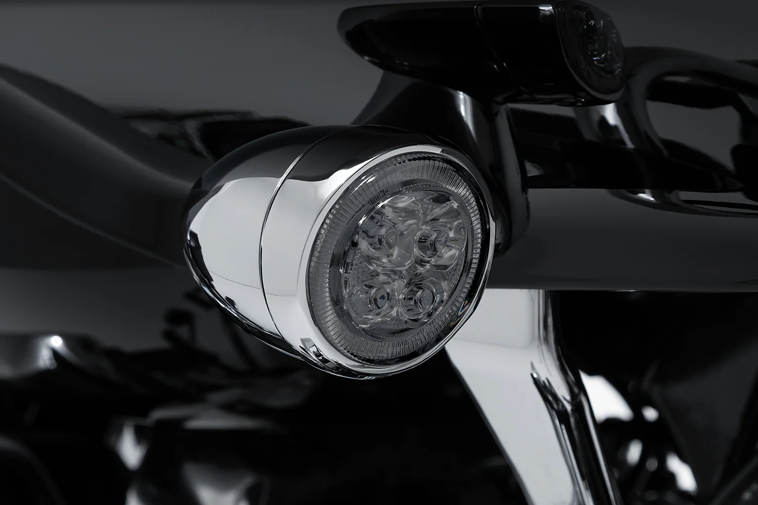 Fang® White Halo Front Signal Light Inserts With Bezel (Dual Circuit) - Image 12