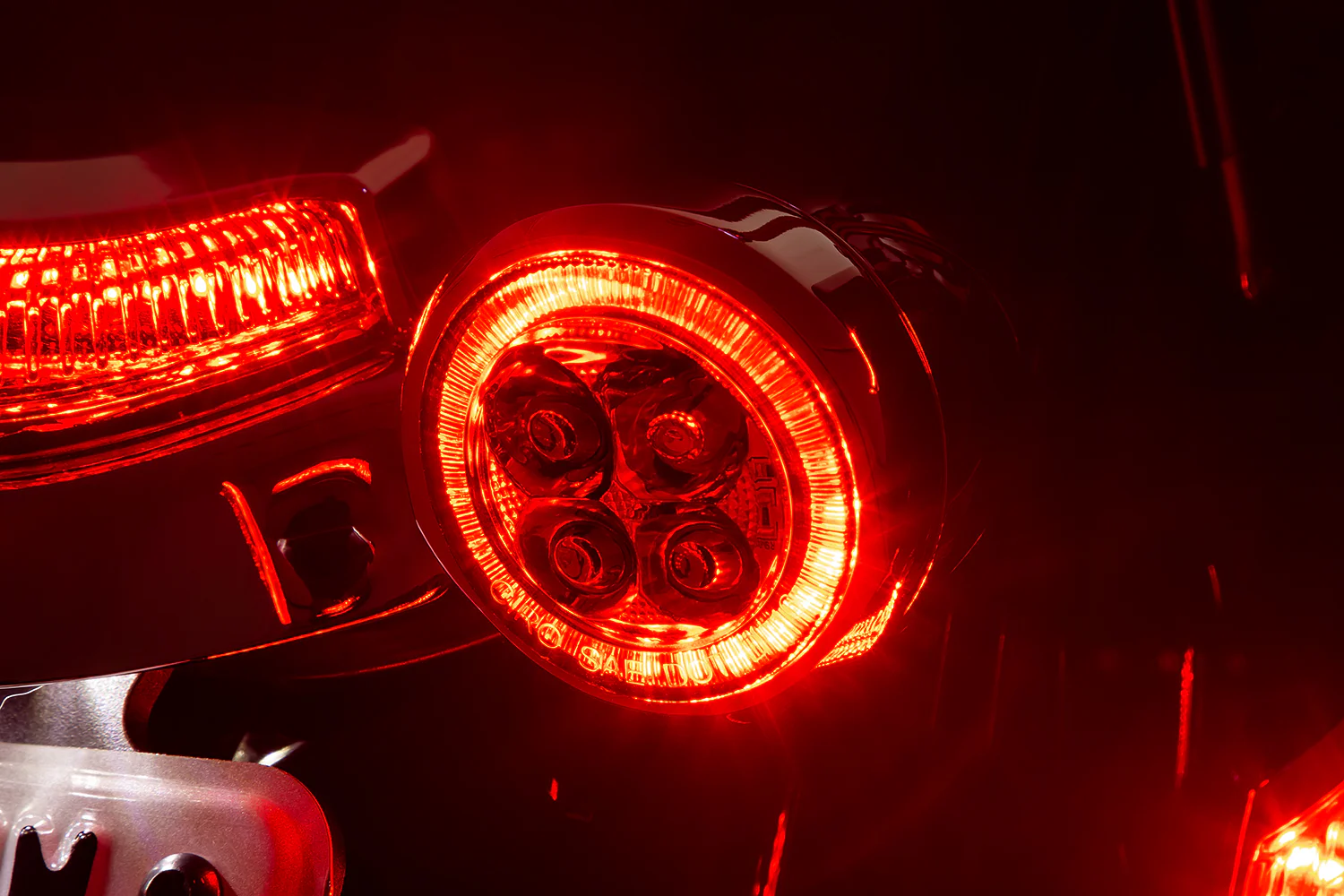 Fang® Rear Signal Light Inserts With Bezel (Dual Circuit) - Image 16