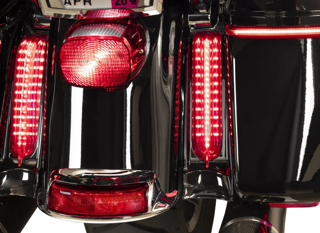 Filler Panel Lights for Limited, Ultra and Road King with all RED LEDs - Image 6