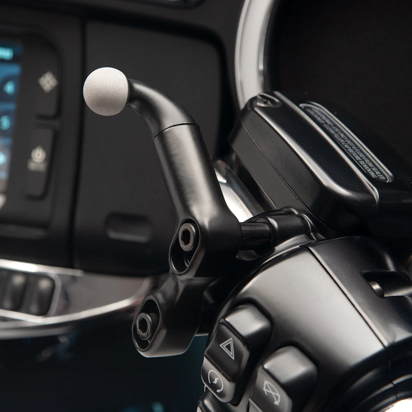GEN 2 Offset Perch Mount Kit for Indian Pursuit - Image 5