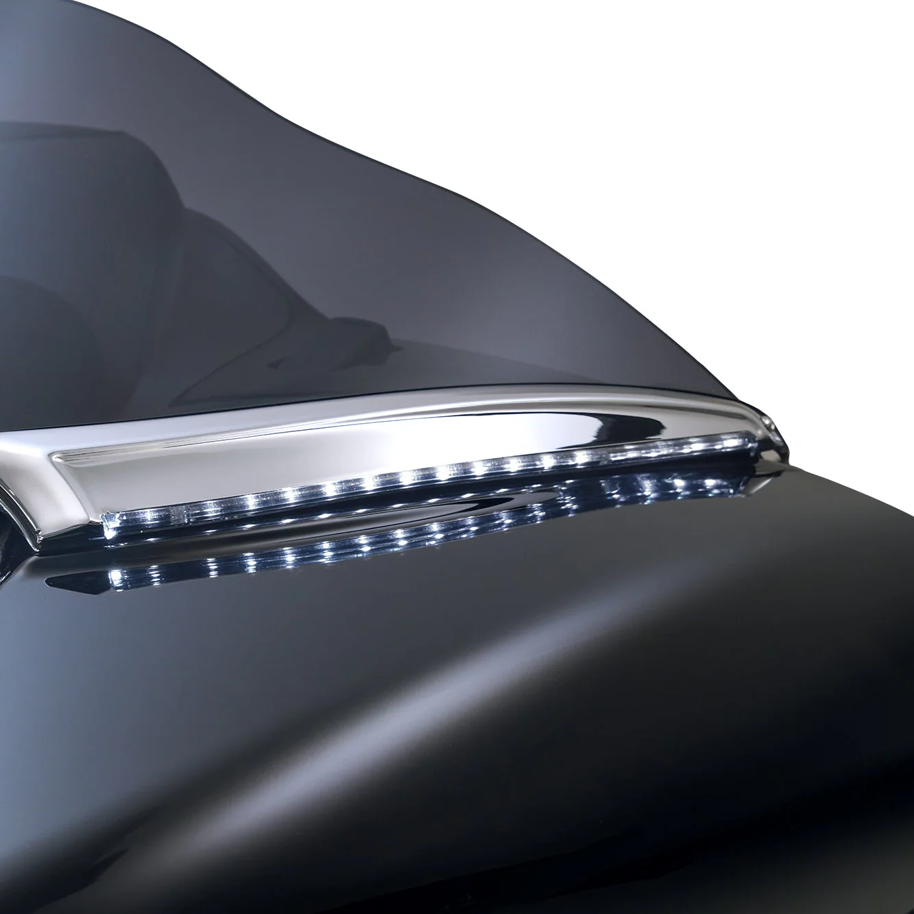 Horizon LED Lighted Windshield Trim for Road Glide - Image 3