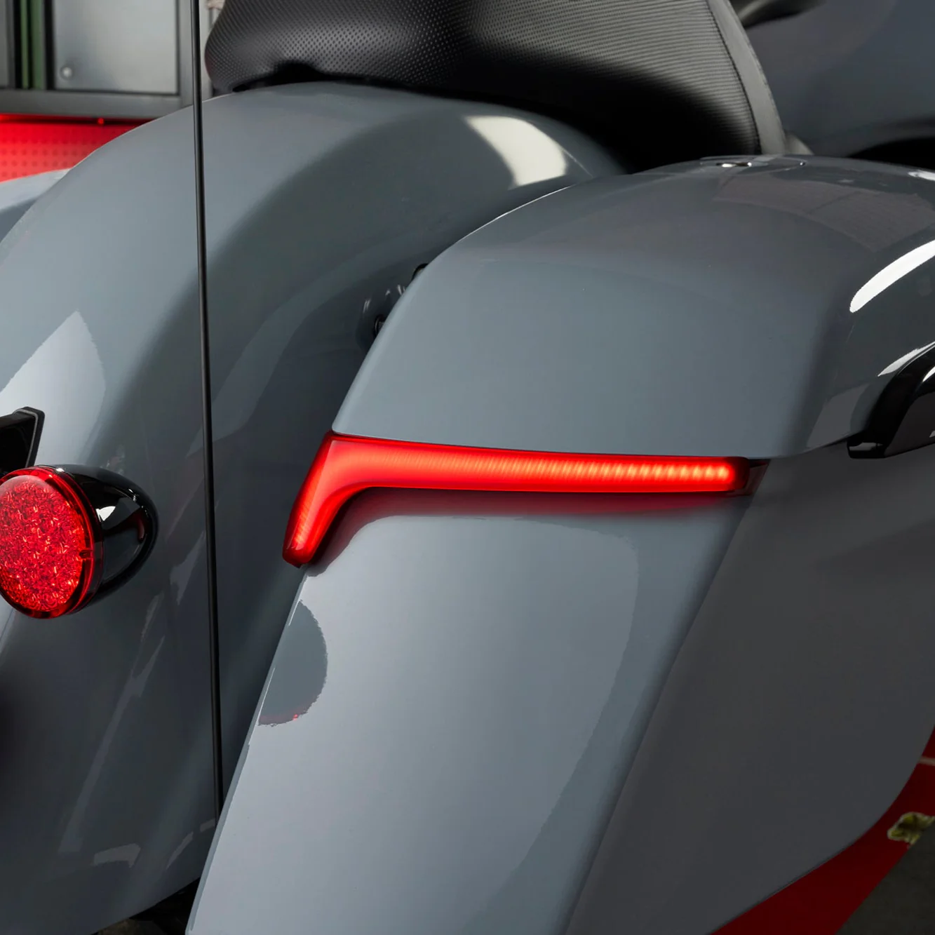 Bryant M1 Saddlebag Lights for Indian