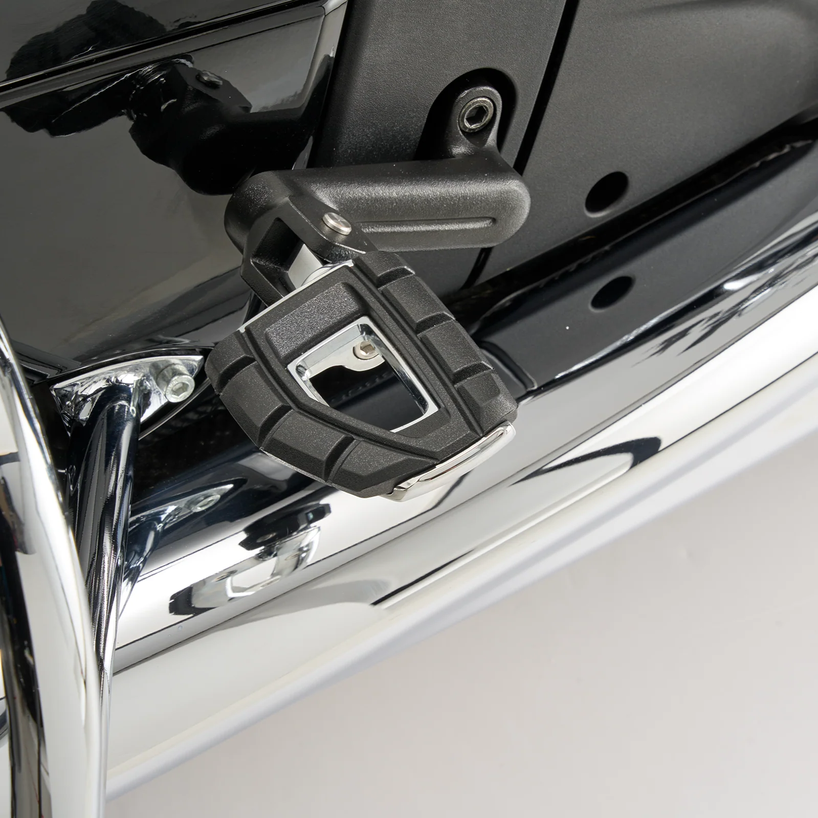 Passenger Peg Adapters for Indian - Image 3
