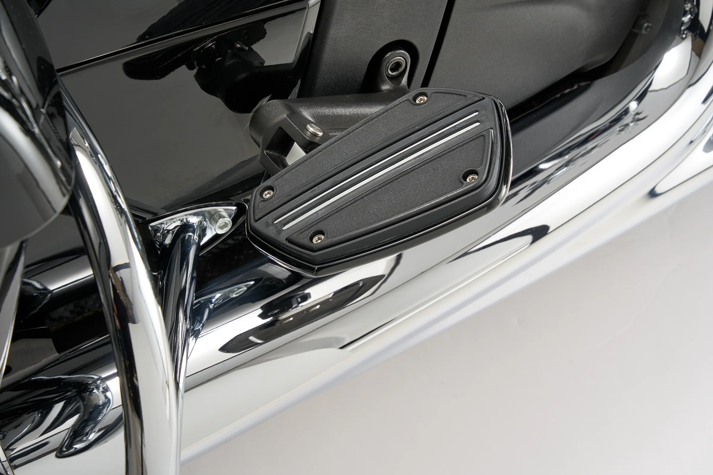 Passenger Peg Adapters for Indian - Image 4