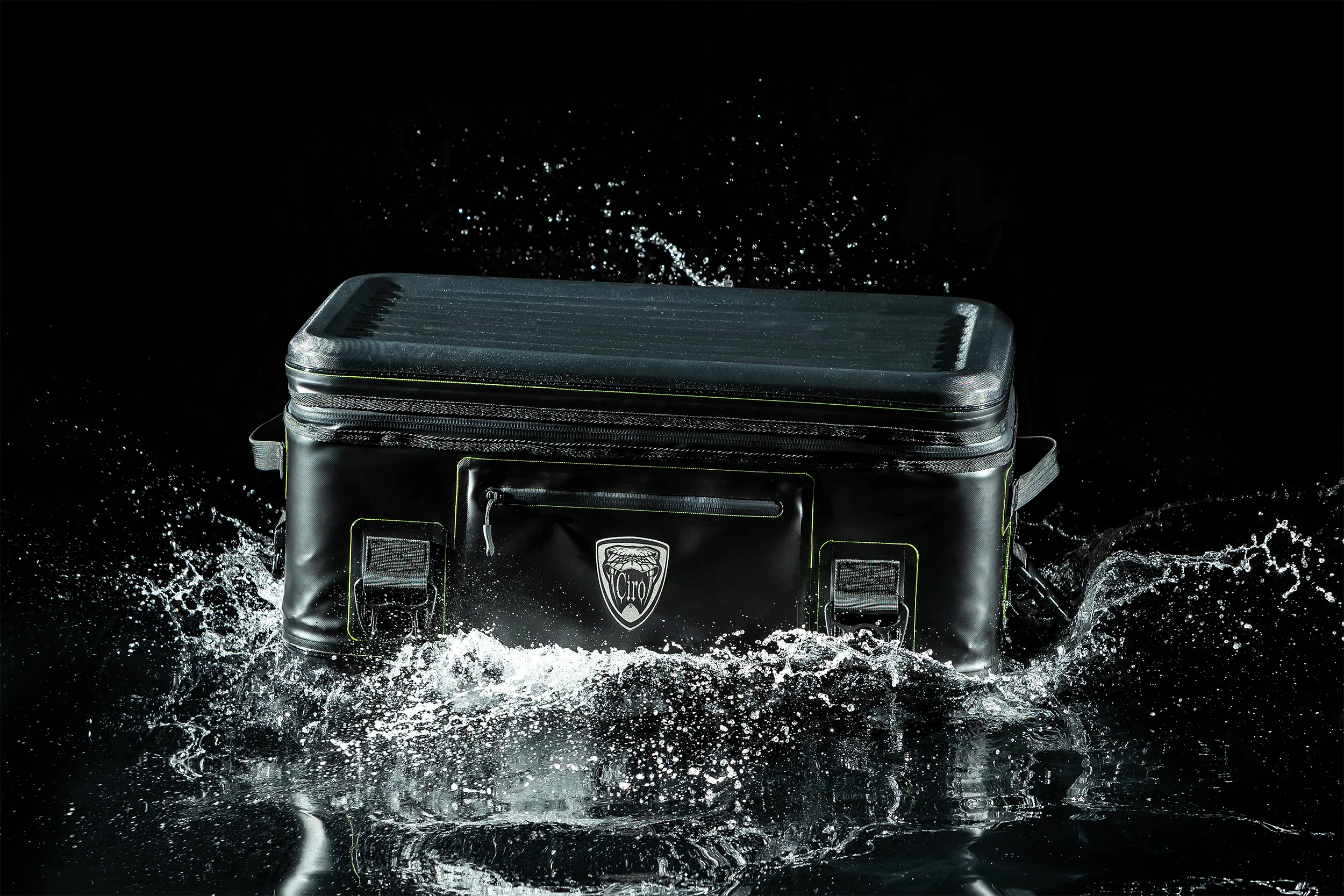 DRYFORCE® Quick Release Waterproof Cooler for H-D Luggage Rack - Image 17